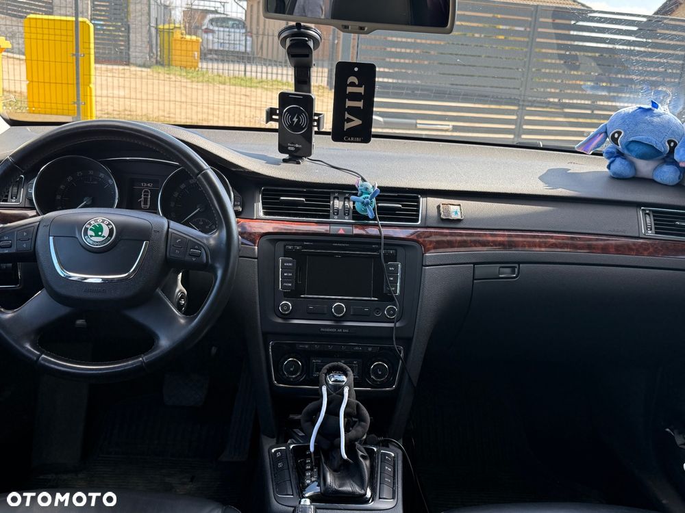Skoda Superb 2.0 TDI Business DSG - 5