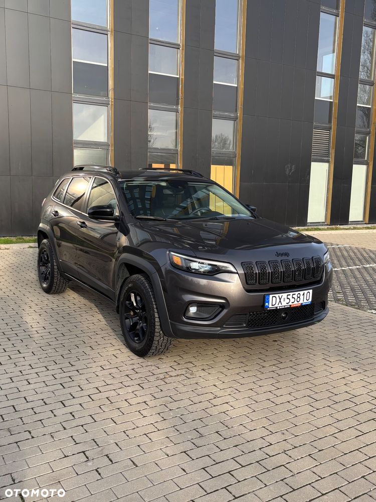 Jeep Cherokee - 2