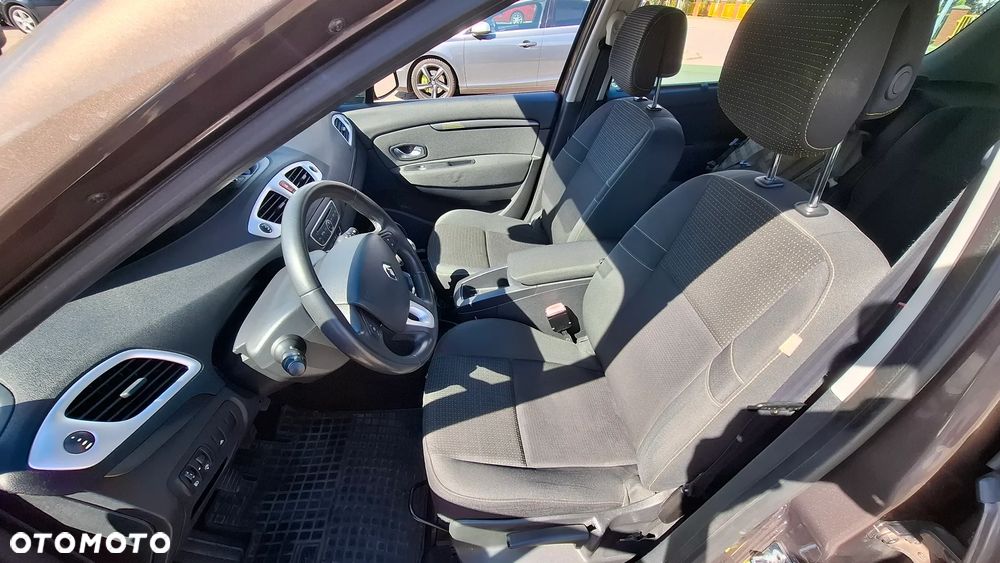 Renault Scenic 1.4 16V TCE Expression - 9
