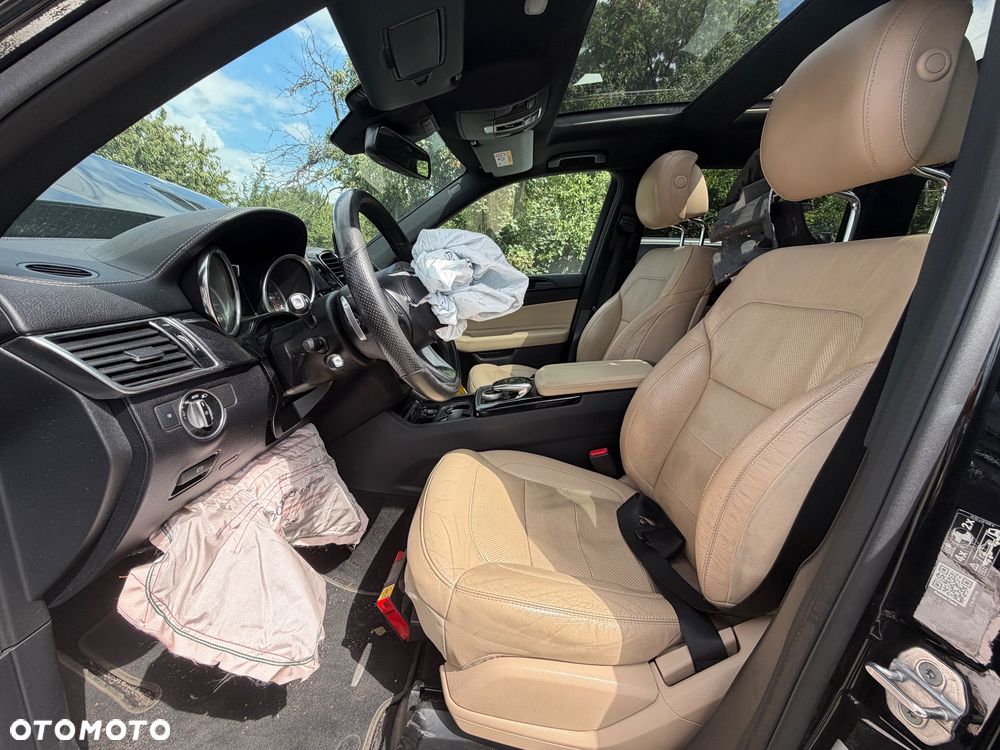 Mercedes-Benz GLS - 14
