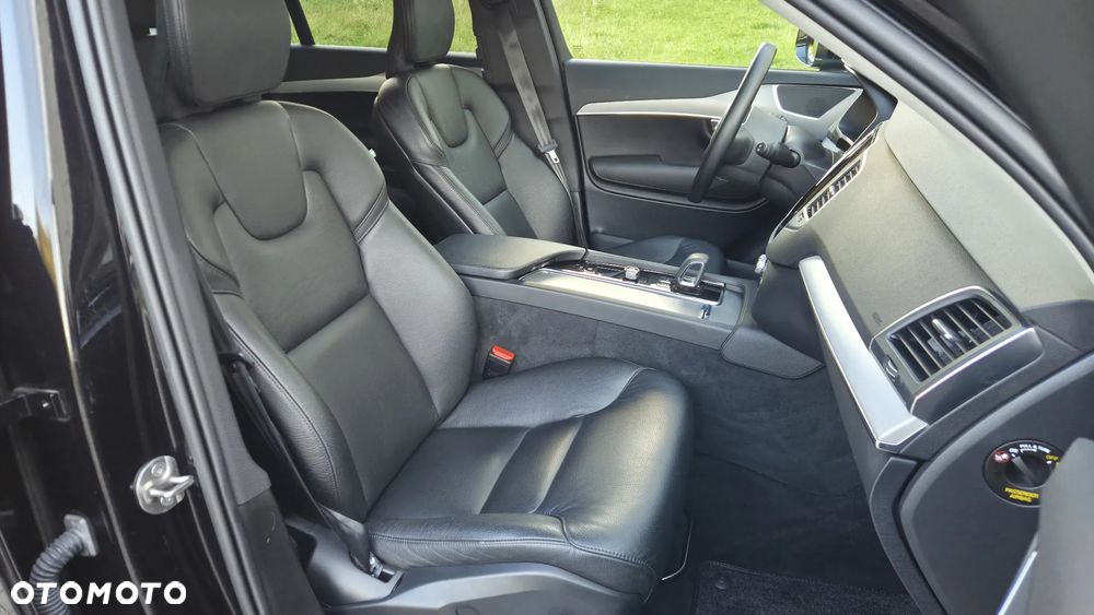 Volvo XC 90 B5 B AWD Momentum Pro - 13