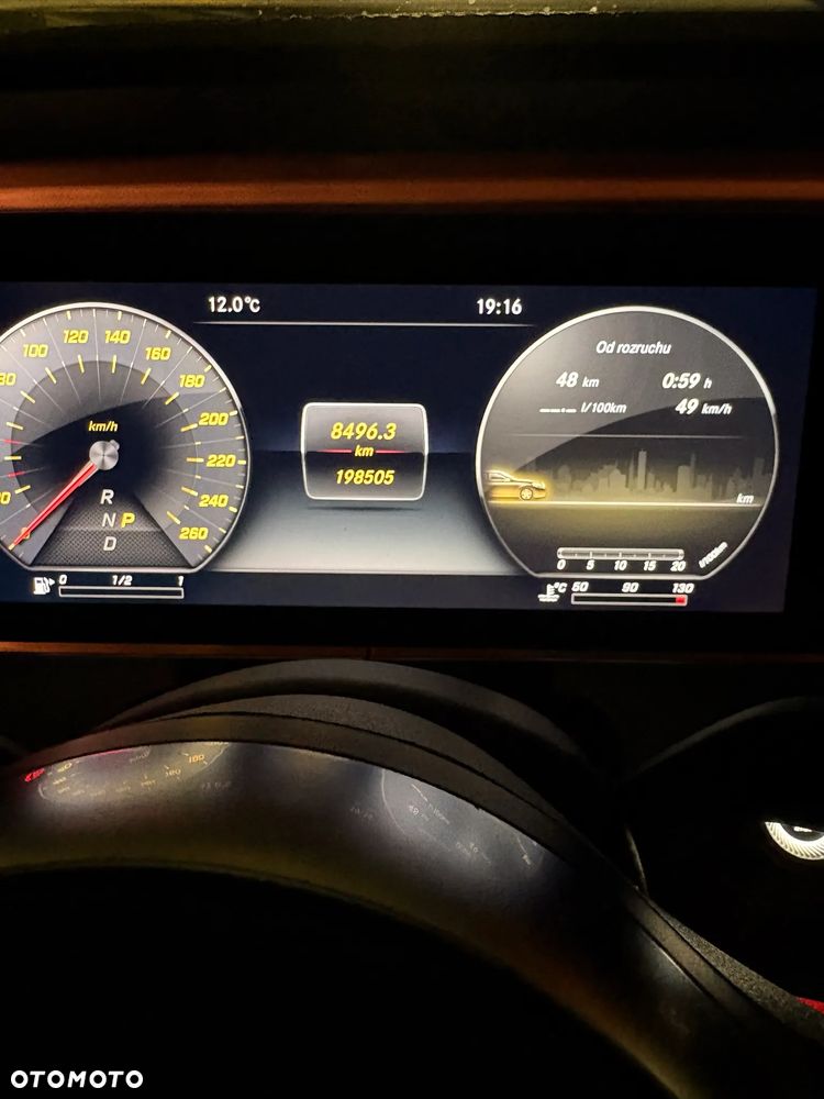 Mercedes-Benz Klasa E 200 4-Matic 9G-TRONIC - 11