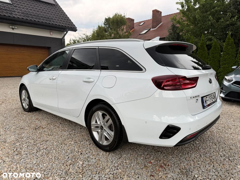 Kia Ceed 1.6 CRDi mHEV L - 3