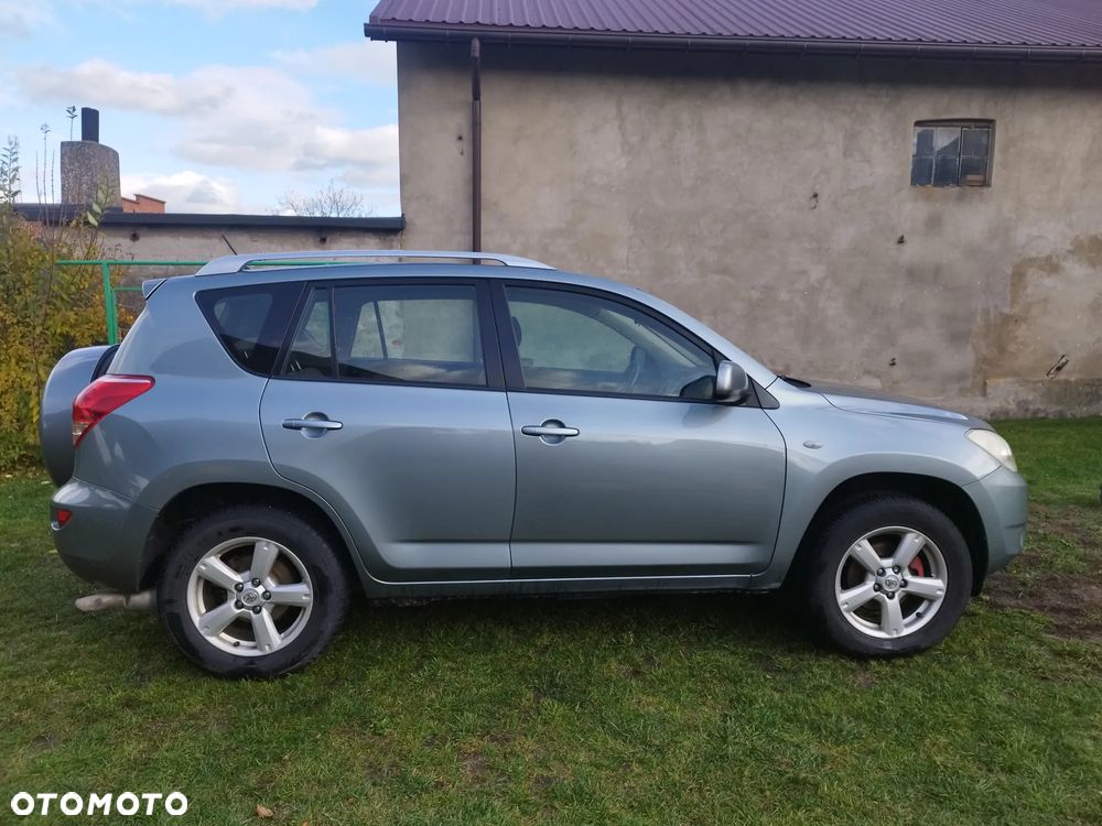 Toyota RAV4 - 21