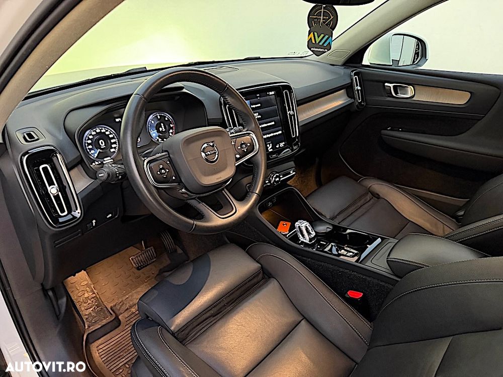 Volvo XC 40 D4 AWD Inscription - 12