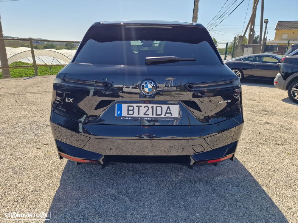 BMW iX xDrive 50 Pack Desportivo - 7
