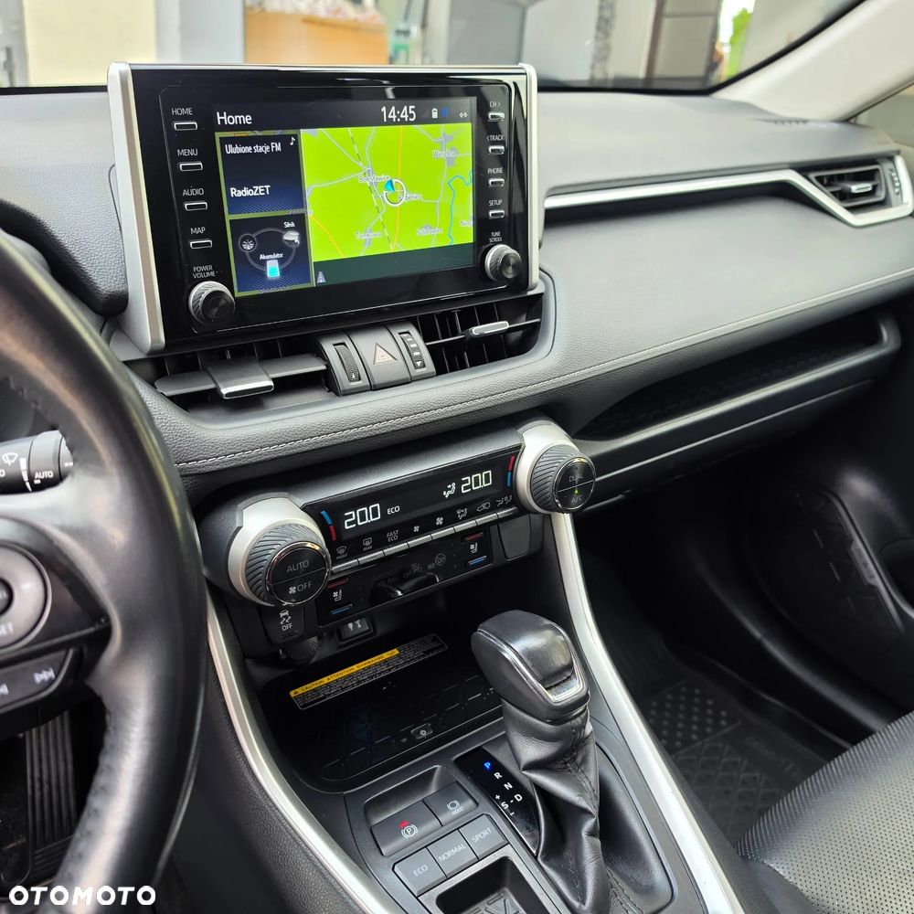 Toyota RAV4 Hybrid Selection 4x2 - 12