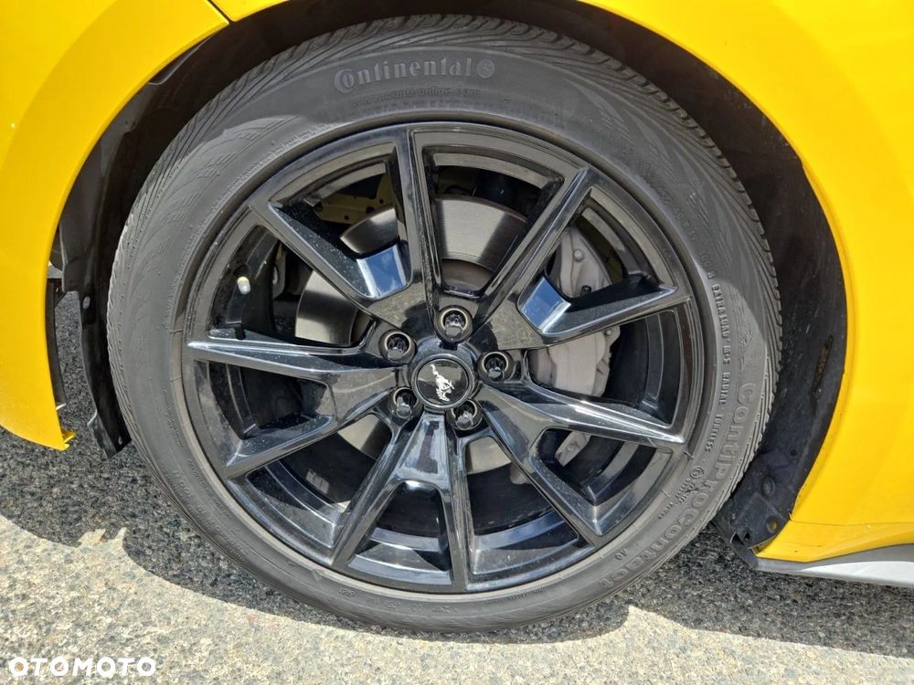 Ford Mustang 5.0 V8 GT - 14