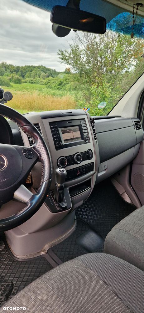 Mercedes-Benz Sprinter 319 - 11