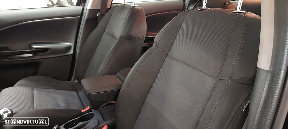 Alfa Romeo Giulietta 1.6 JTDM Corporate - 4