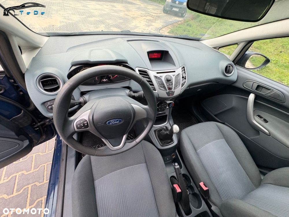 Ford Fiesta 1.25 Titanium - 24