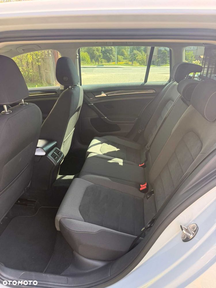 Volkswagen Golf Variant - 8