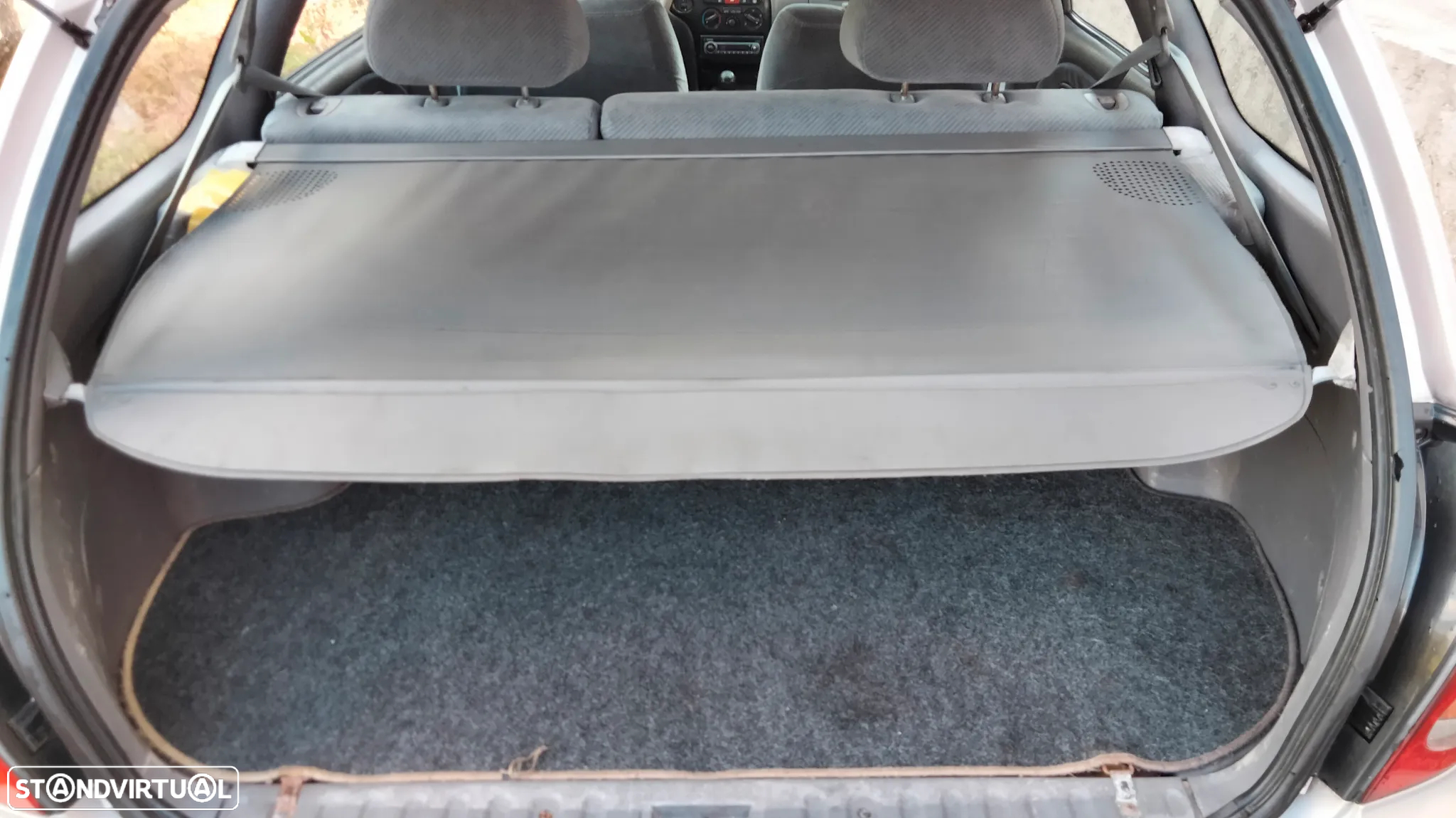 Hyundai Lantra SW Wagon 1.9 D GLS - 9