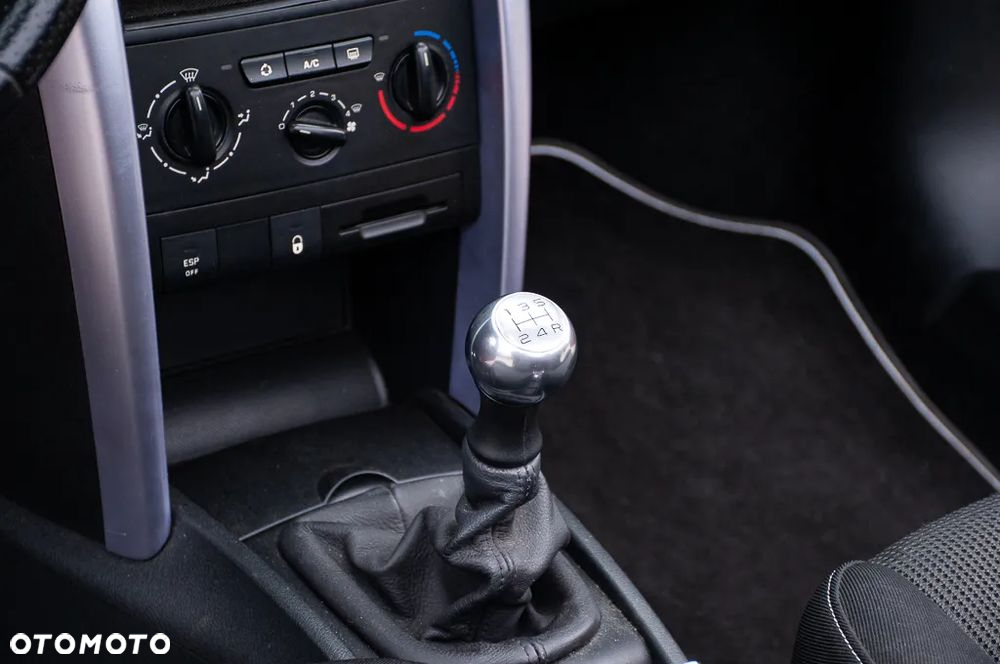 Peugeot 207 CC 150 THP Premium - 30
