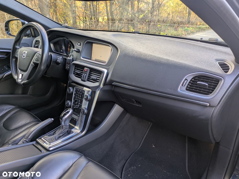 Volvo V40 T5 Geartronic R Design - 12