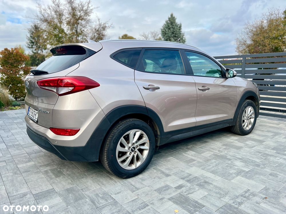 Hyundai Tucson blue 1.7 CRDi 2WD Intro Edition - 12