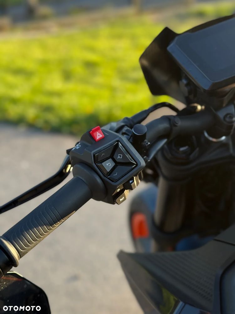 KTM Duke - 17