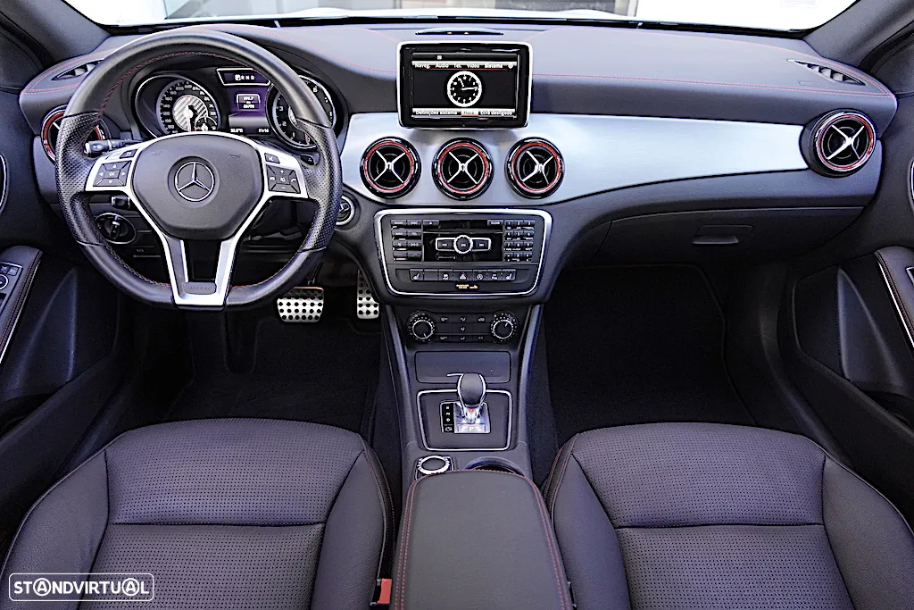 Mercedes-Benz GLA 45 AMG 4-Matic - 28