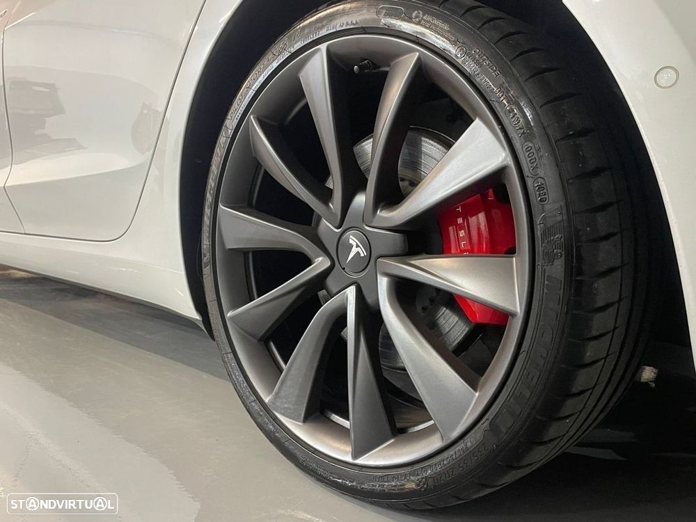 Tesla Model 3 Performance Dual Motor AWD - 12