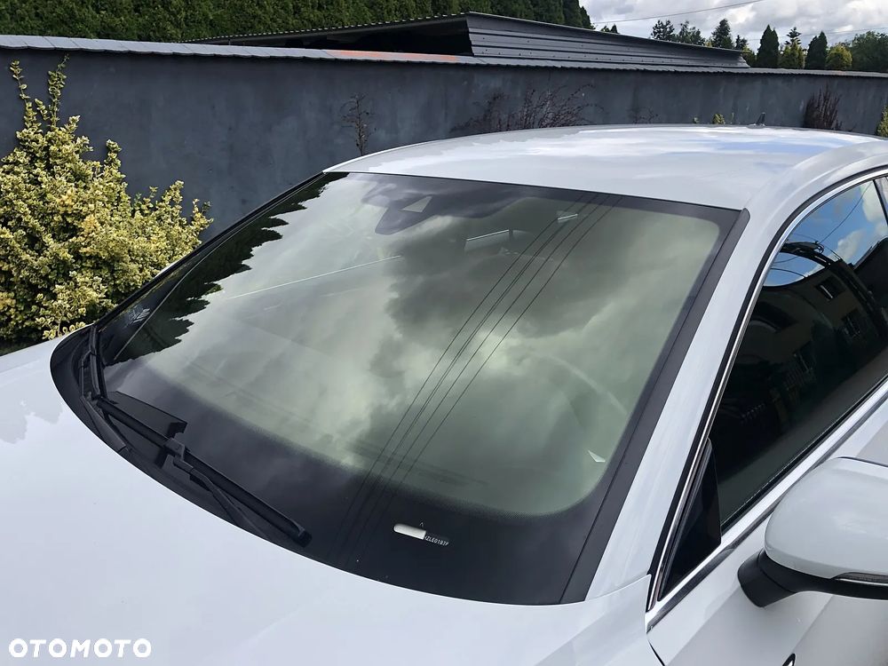 Volkswagen Arteon 2.0 TDI R-Line DSG - 32