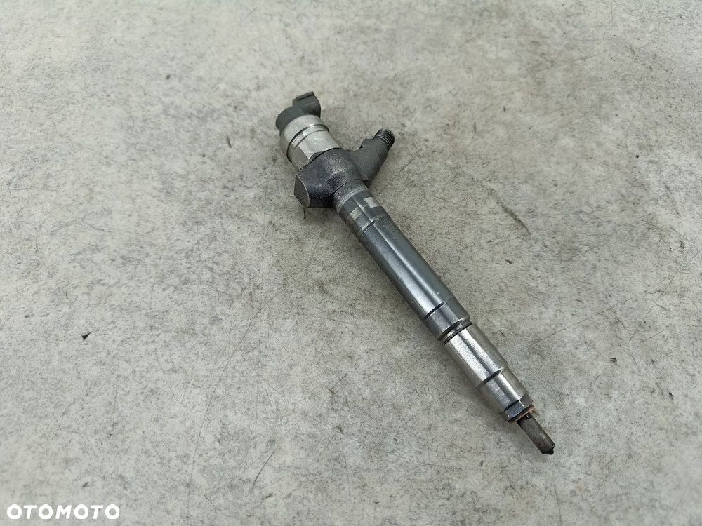 WTRYSKIWACZ PEUGEOT BOXER II 6C1Q-9K546-AC DENSO 2.2 HDI - 11