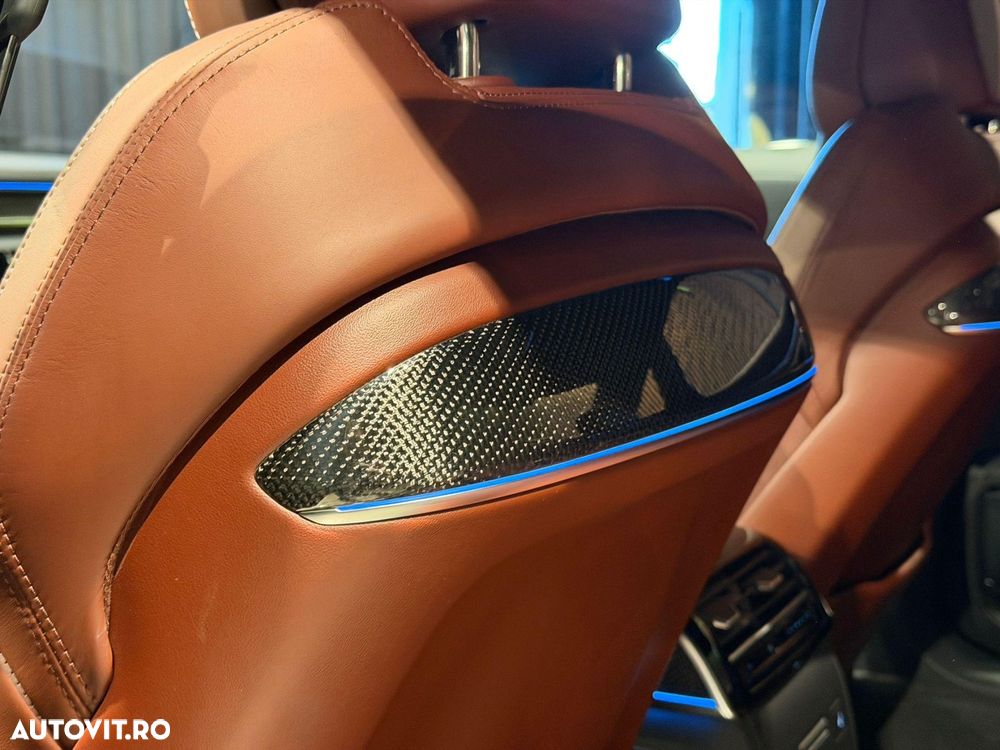 Audi A8 55 TFSI quattro Tiptronic MHEV - 32