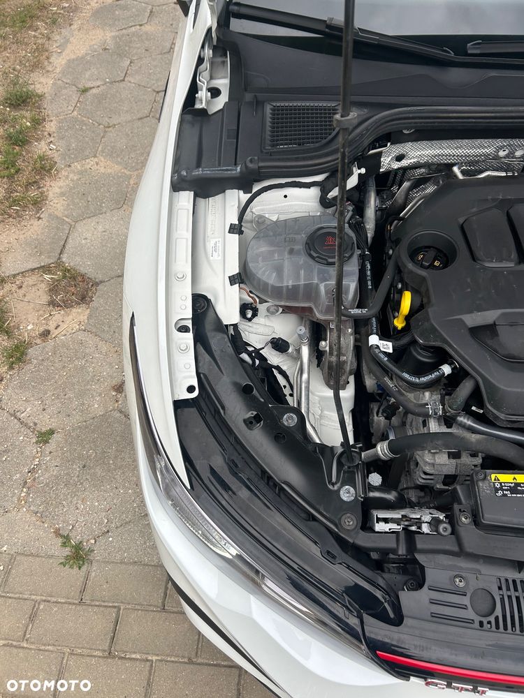 Volkswagen Golf - 40