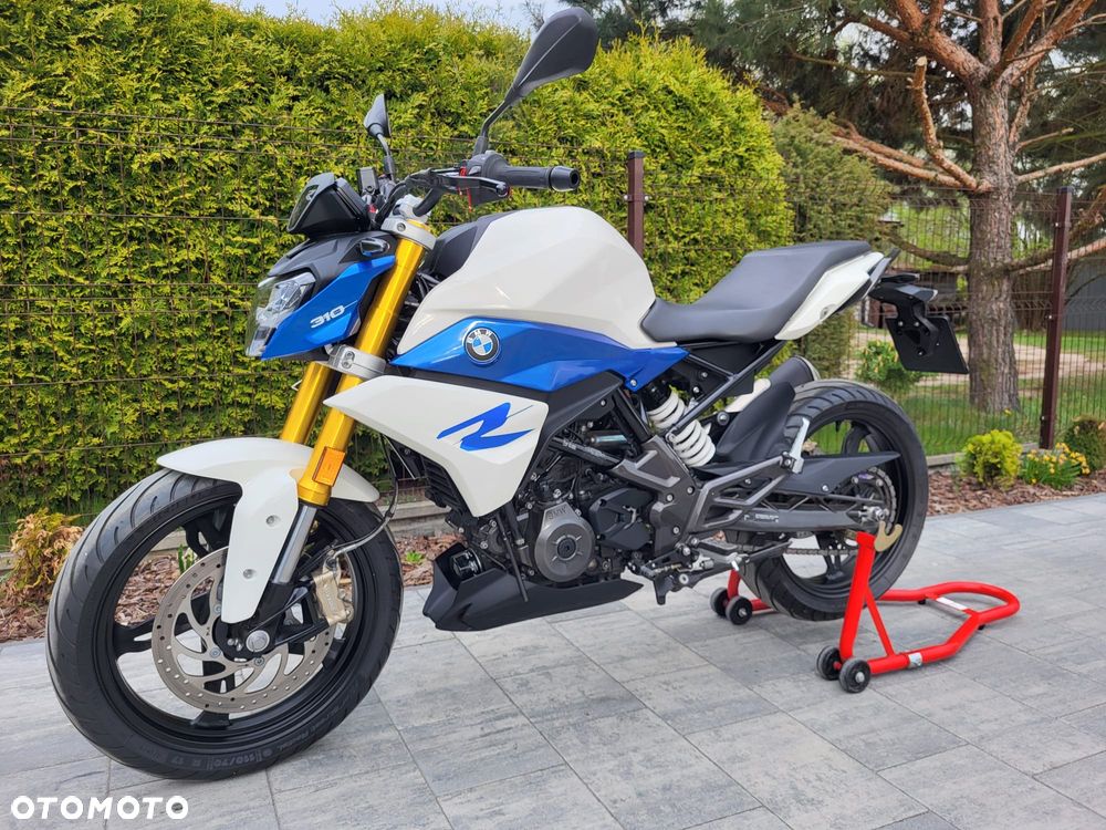 BMW G - 6