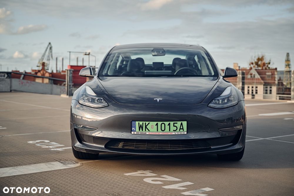 Tesla Model 3 Long Range AWD - 9