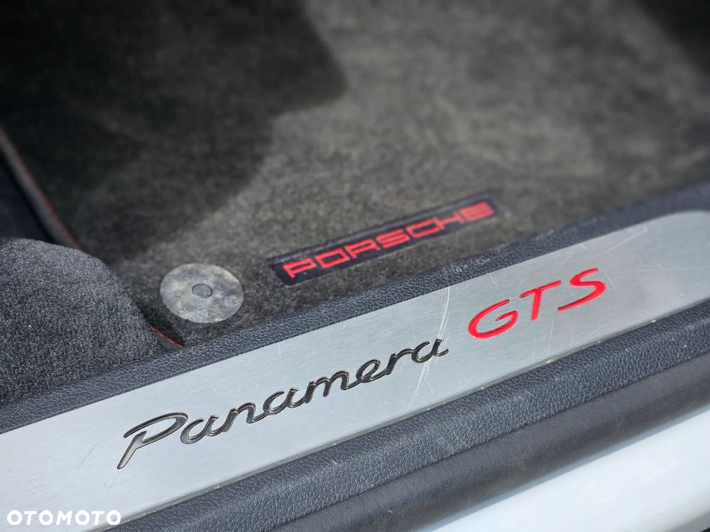 Porsche Panamera - 29