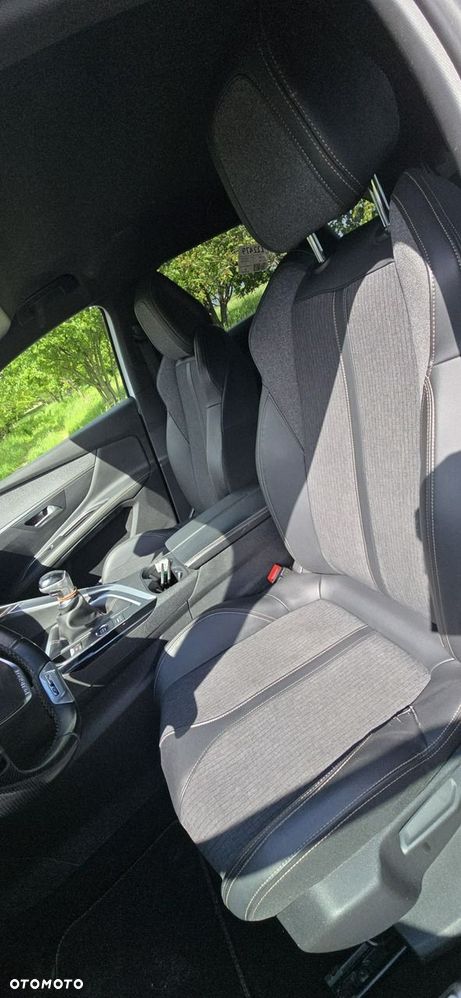 Peugeot 3008 - 13