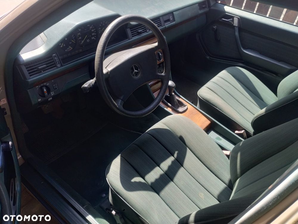 Mercedes-Benz W124 (1984-1993) - 6