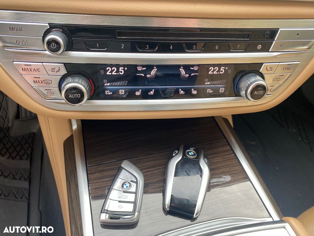 BMW Seria 7 730Ld xDrive - 14