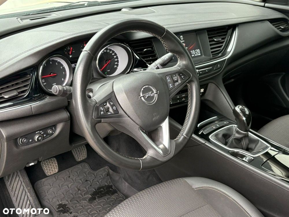 Opel Insignia 1.5 T Enjoy S&S Eco - 8