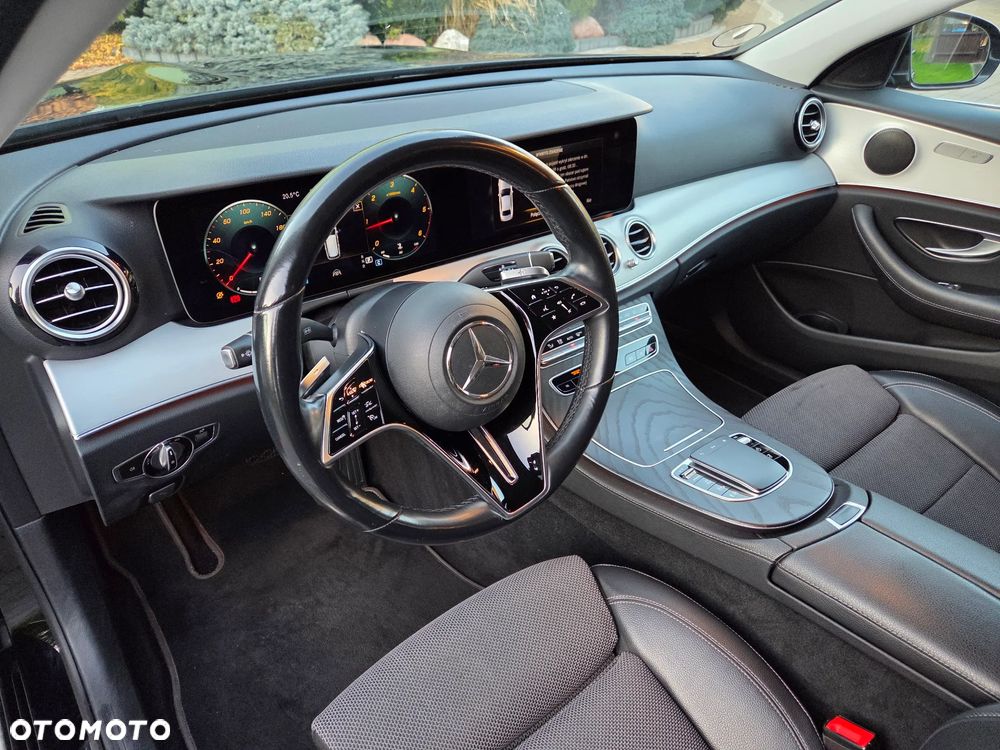 Mercedes-Benz Klasa E 220 d 9G-TRONIC AMG Line - 17