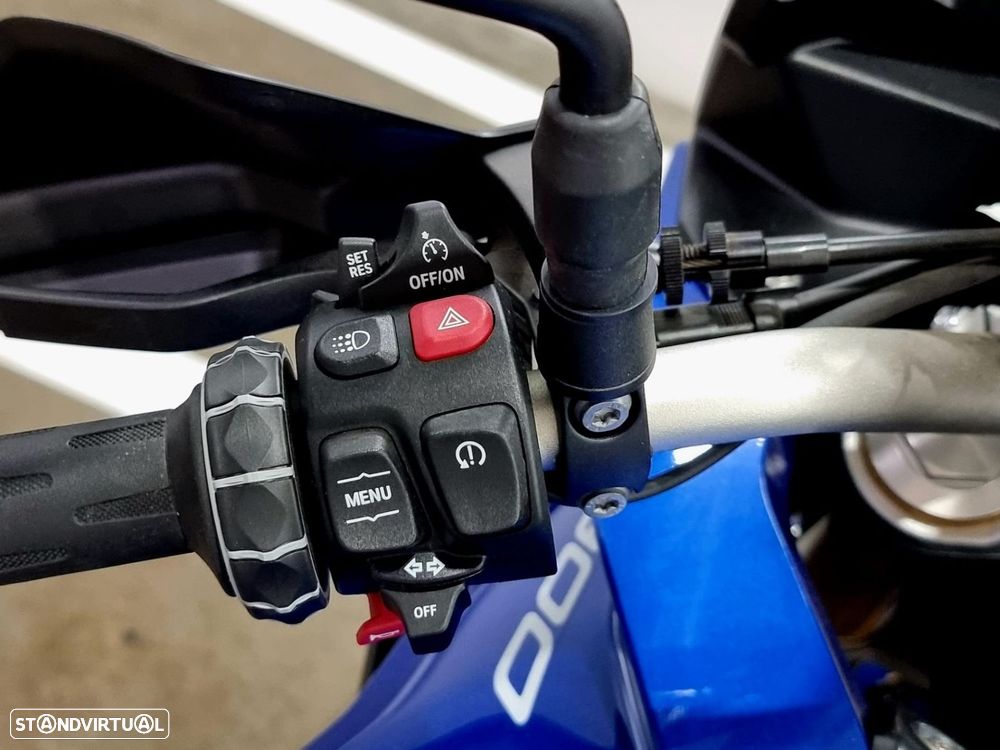 BMW F 900 XR 900XR - 11