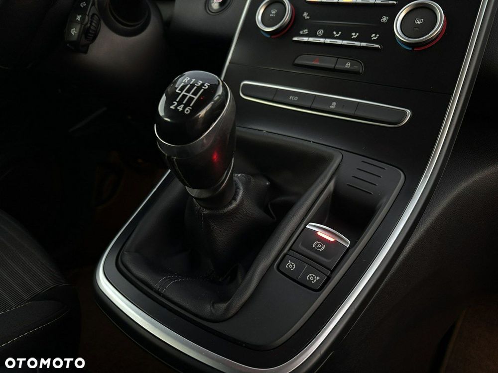 Renault Grand Scenic - 27