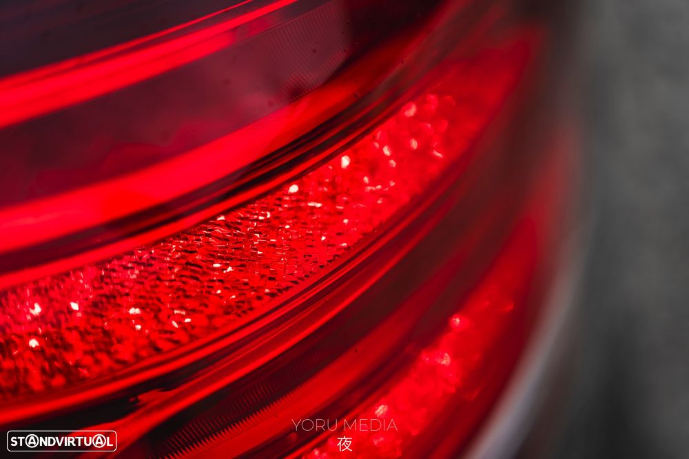 Mercedes-Benz E 63 AMG S 4Matic+ 9G-TRONIC - 22