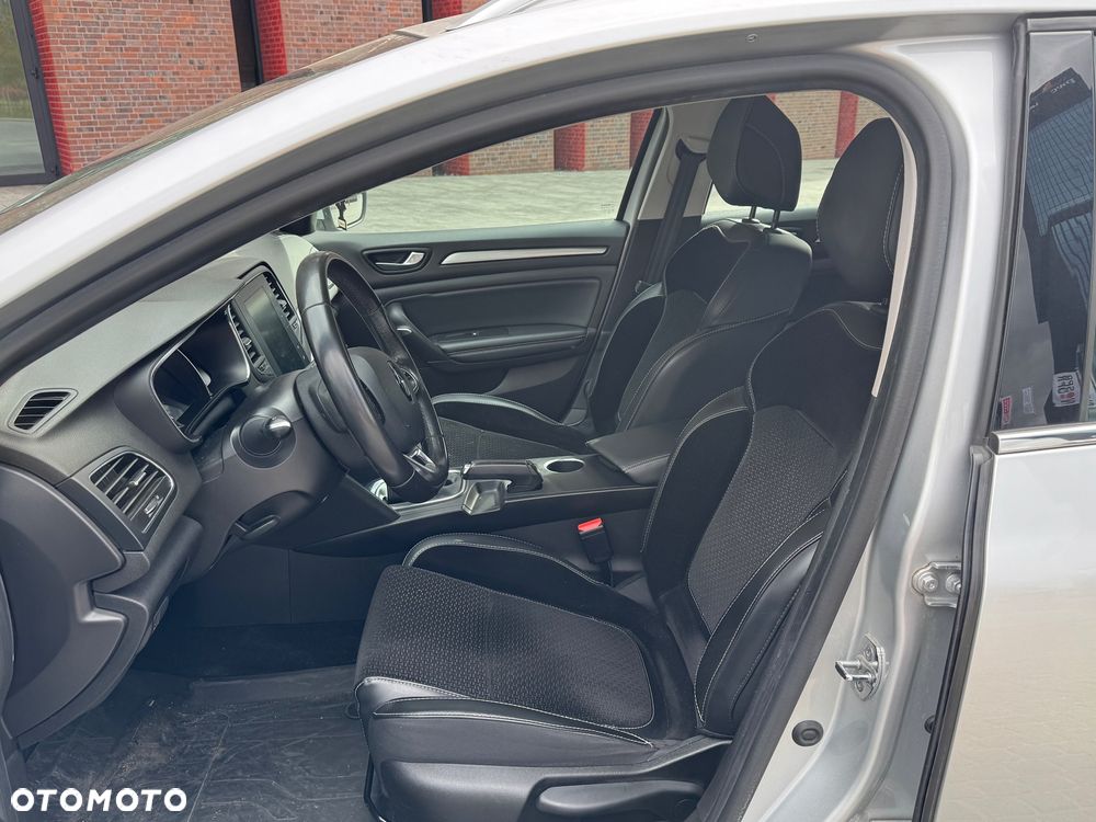 Renault Megane 1.5 Blue dCi Intens - 14