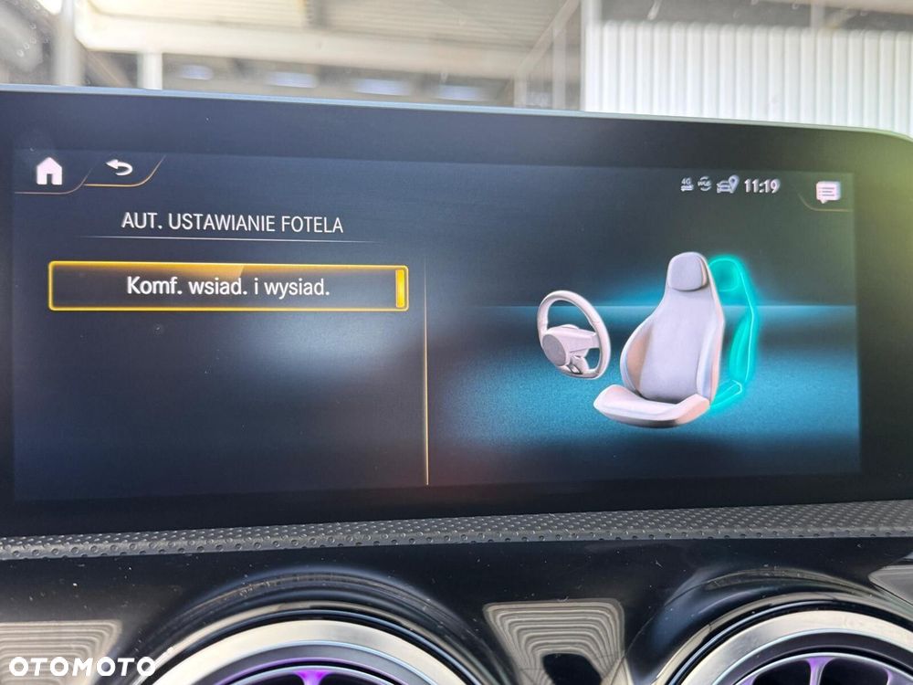 Mercedes-Benz Klasa A 35 AMG 4-Matic 7G-DCT - 34