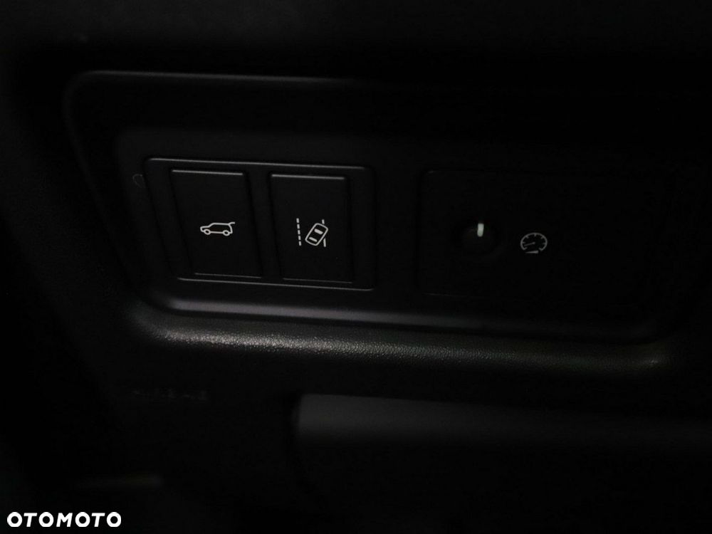 Land Rover Discovery Sport 2.0 TD4 Pure - 34