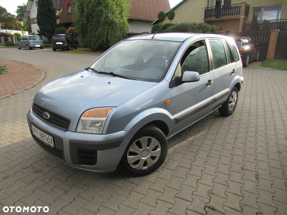 Ford Fusion 1.4 + - 2