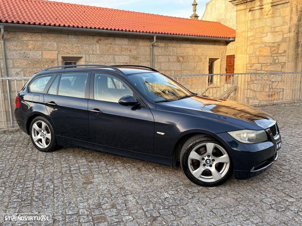 BMW 320 d Touring - 19