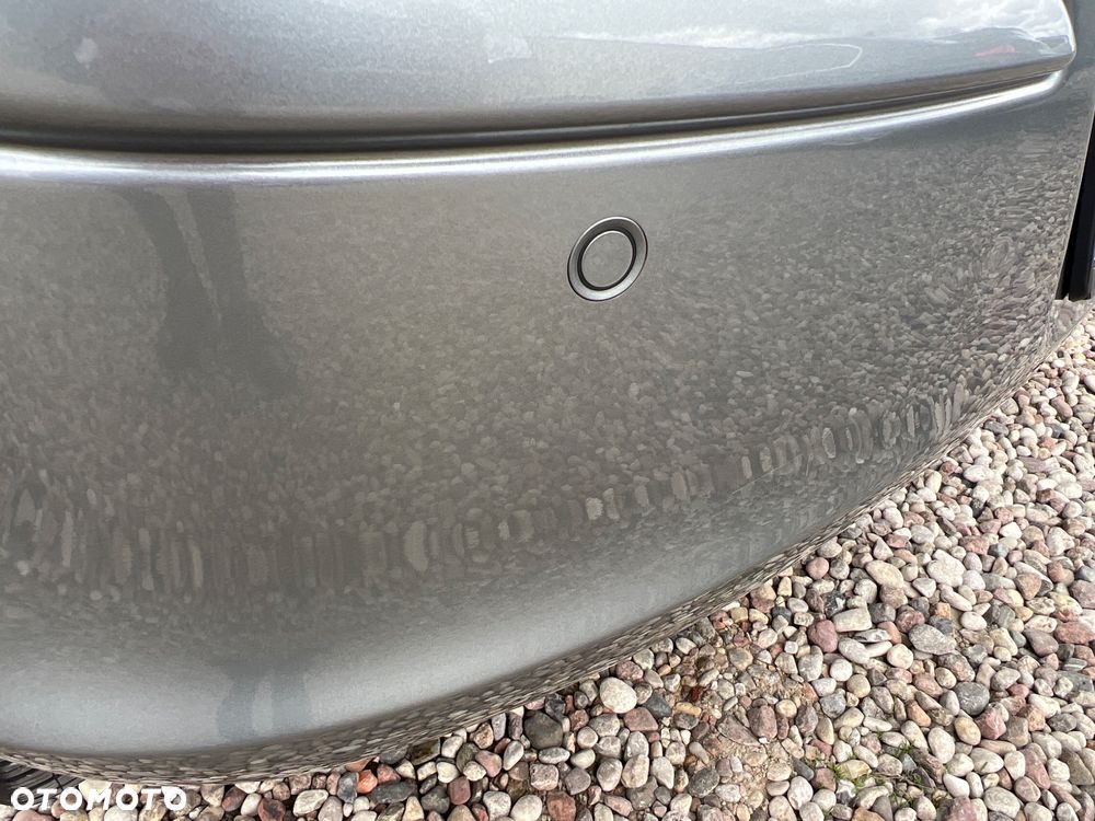 Opel Corsa 1.4 16V Innovation - 30