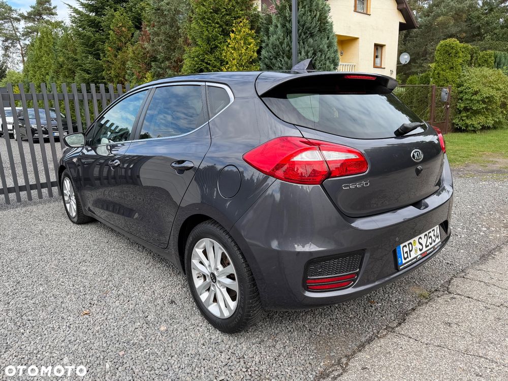 Kia Ceed 1.6 GDI Dream-Team Edition - 8