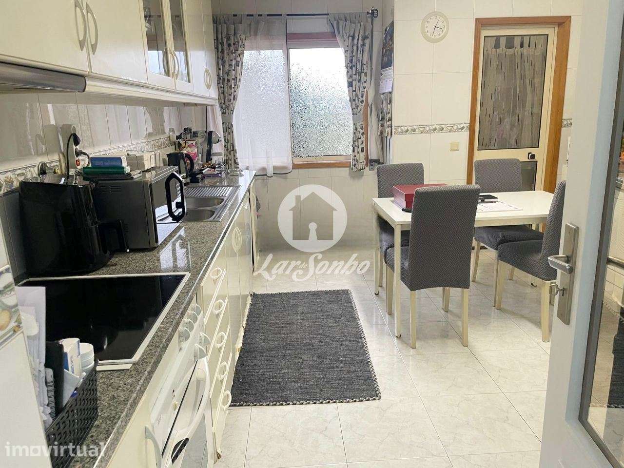 Apartamento T3 com garagem fechada - São Romão, Trofa - Grande imagem: 2/13