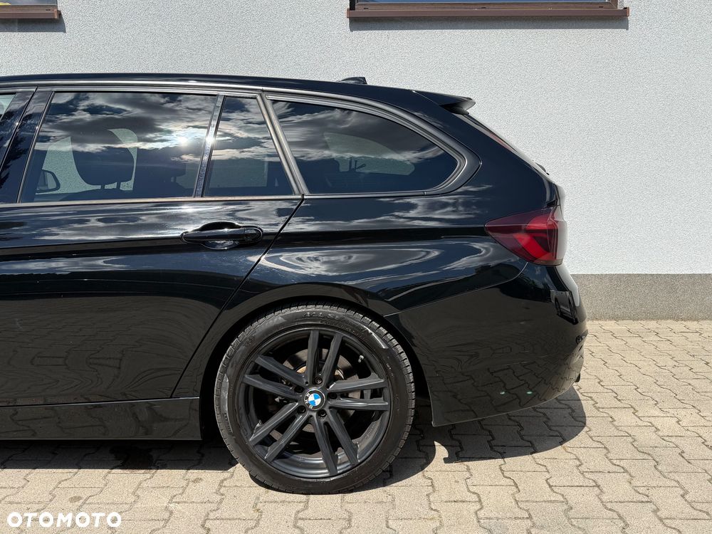BMW Seria 3 325d Sport Line Shadow - 15