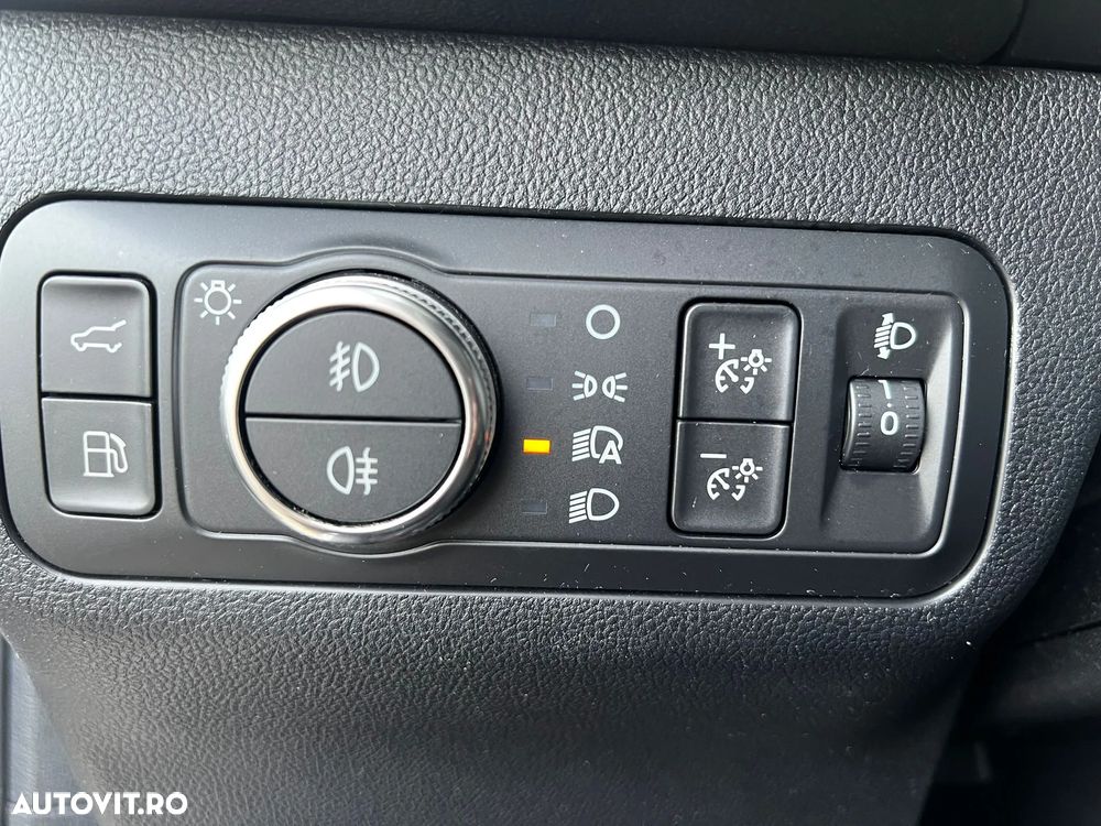 Ford Kuga 2.5 Duratec PHEV ST Line X - 23