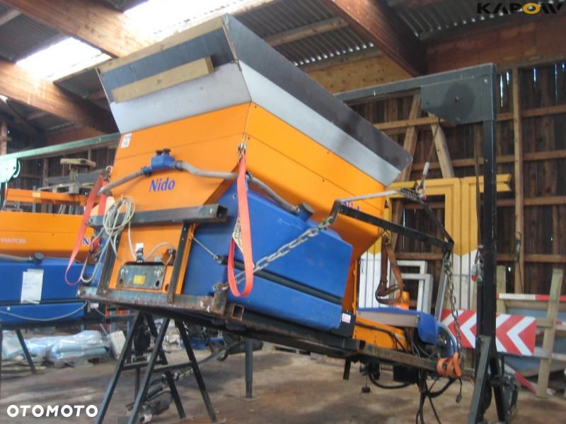 Piaskarka Solarka Rozrzutnik Nido Schmidt Stratos multicar wywrotka bus własny napęd - 4