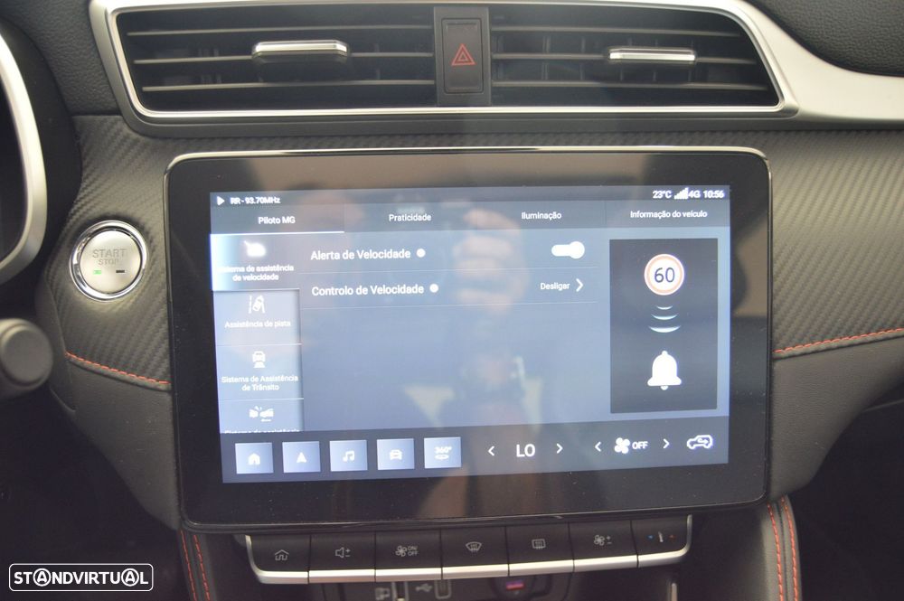 MG ZS EV 72.6 kWh Luxury - 36
